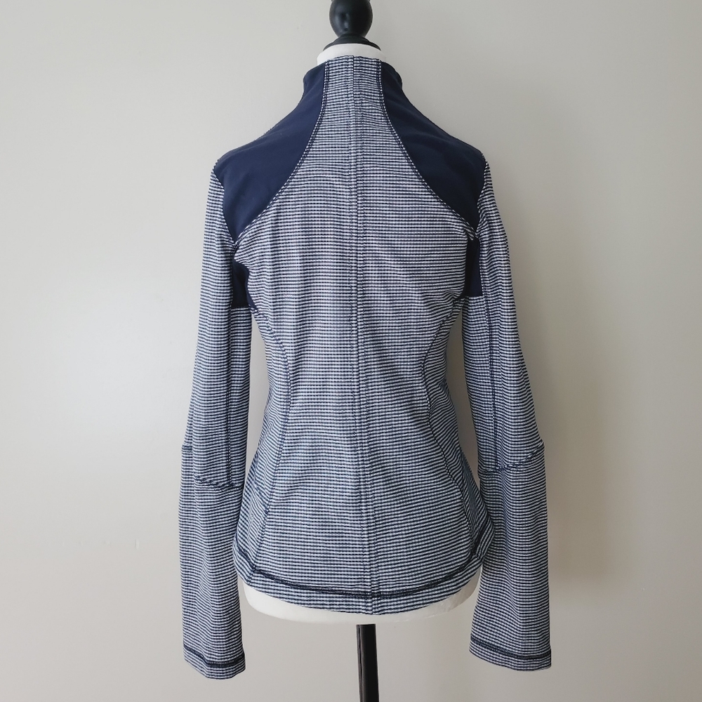Lululemon Forme Jacket Inkwell - Picture 14 of 16